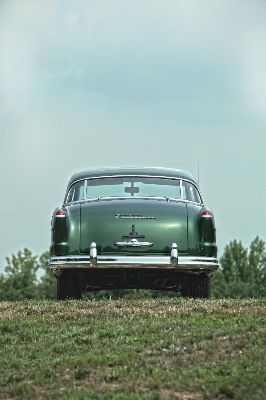  Frazer Manhattan Hardtop Sedan (F5161) 1951 года  (фото 12 из 25)